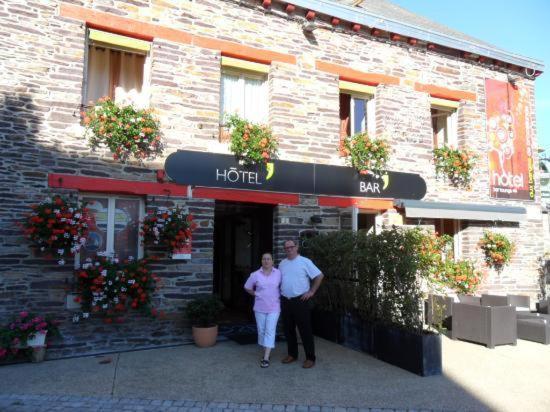 Hotel O2B Aux Berges De Broceliande Beignon Exterior photo